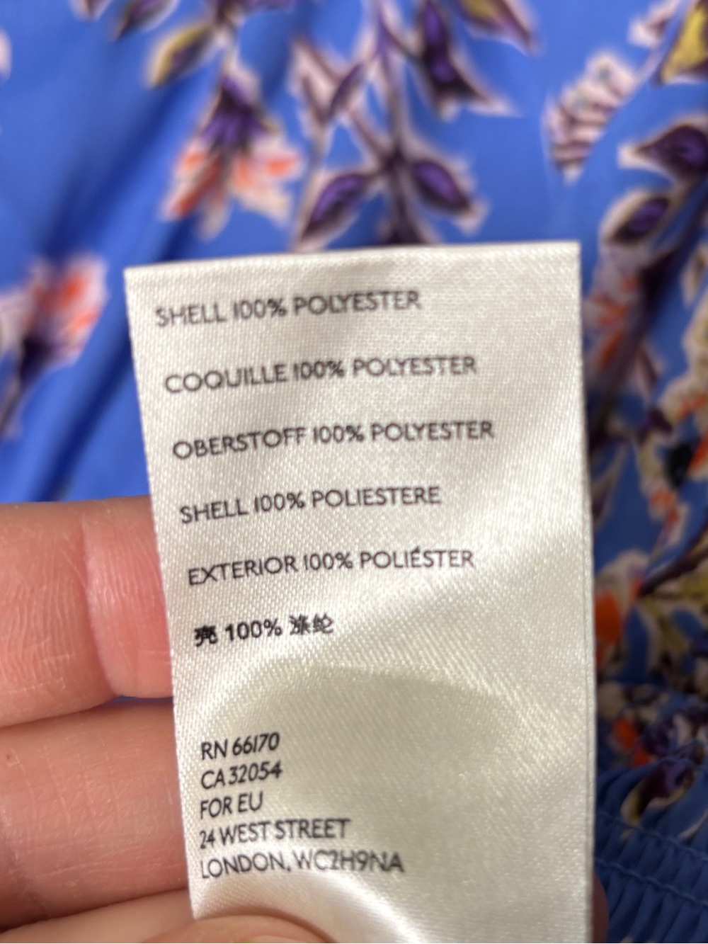 Free People NWT Santiago Smocked Waist Blue Floral Silky Top XL - Picture 8 of 8